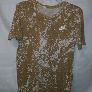 Men's Nike Tshirt Gold speckled Tshirt
